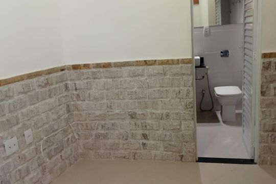 Sala de casa à venda com 2 quartos, 80m² em Jacarepaguá, Rio de Janeiro