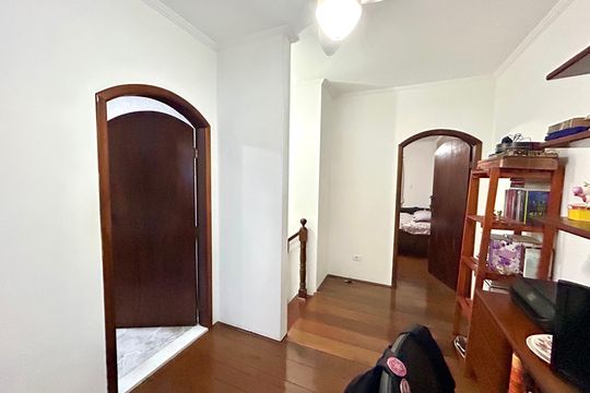 Escritório de casa à venda com 3 quartos, 180m² em Jardim Santa Beatriz, Guarulhos