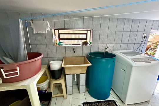 Área de Serviço de casa à venda com 3 quartos, 180m² em Jardim Santa Beatriz, Guarulhos