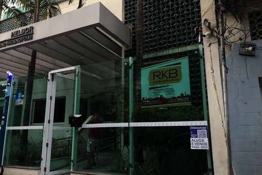 Fachada de apartamento à venda com 2 quartos, 52m² em Higienópolis, São Paulo
