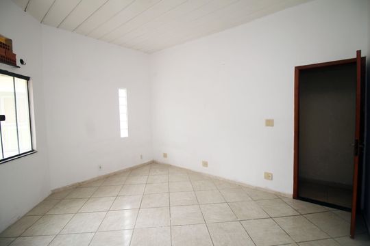 Quarto de casa para alugar com 1 quarto, 50m² em Pavuna, Rio de Janeiro