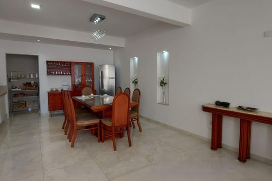 Casa para alugar com 3 quartos, 250m² em Jardim Florida, Barueri