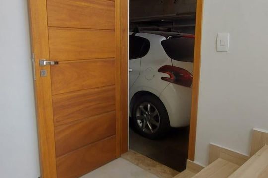 Casa para alugar com 3 quartos, 250m² em Jardim Florida, Barueri