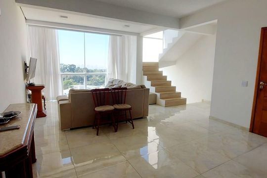 Casa para alugar com 3 quartos, 250m² em Jardim Florida, Barueri