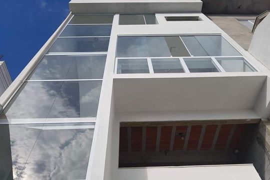 Casa para alugar com 3 quartos, 250m² em Jardim Florida, Barueri