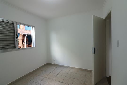Quarto de Serviço de casa para alugar com 4 quartos, 327m² em Santa Terezinha, São Bernardo do Campo