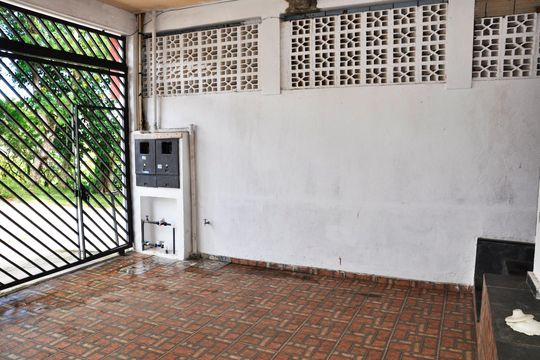 Garagem de casa à venda com 2 quartos, 140m² em Jardim Antartica, São Paulo