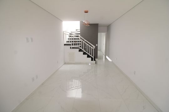 Casa à venda com 3 quartos, 125m² em Imirim, São Paulo