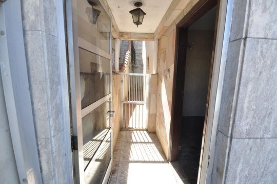 Hall de entrada de casa à venda com 3 quartos, 190m² em Vila Medeiros, São Paulo