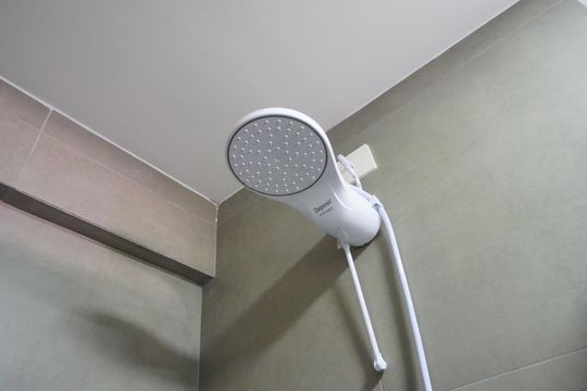 Banheiro  de apartamento para alugar com 1 quarto, 35m² em Teresópolis, Porto Alegre