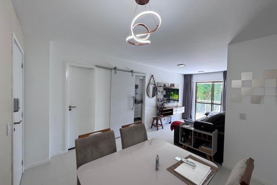 Sala de apartamento à venda com 2 quartos, 72m² em Recreio dos Bandeirantes, Rio de Janeiro