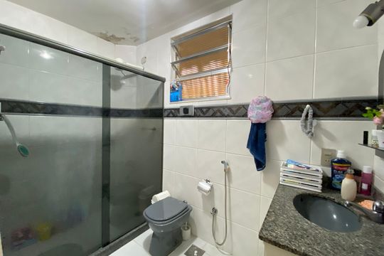 Banheiro de apartamento à venda com 2 quartos, 88m² em Braz de Pina, Rio de Janeiro