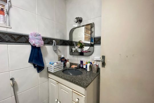 Banheiro de apartamento à venda com 2 quartos, 88m² em Braz de Pina, Rio de Janeiro