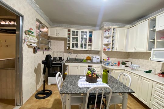 Cozinha de apartamento à venda com 2 quartos, 88m² em Braz de Pina, Rio de Janeiro