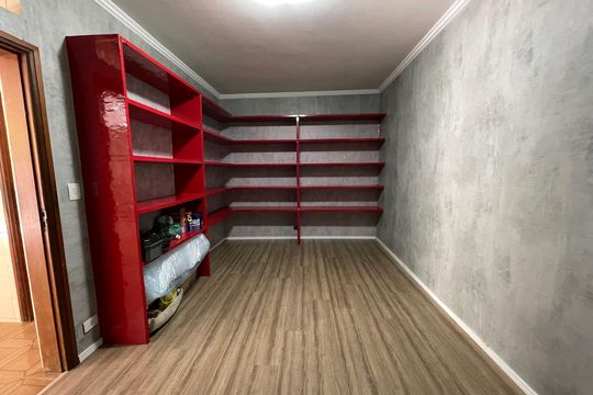 Quarto 5 de casa para alugar com 6 quartos, 250m² em Jardim Bonfiglioli, São Paulo