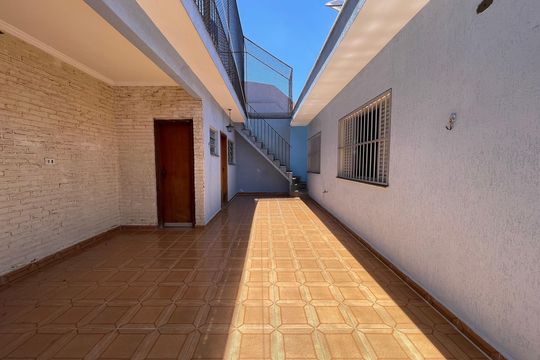 Casa para alugar com 6 quartos, 250m² em Jardim Bonfiglioli, São Paulo