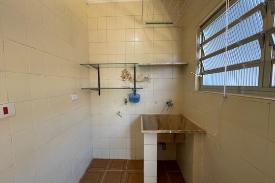 Casa para alugar com 6 quartos, 250m² em Jardim Bonfiglioli, São Paulo