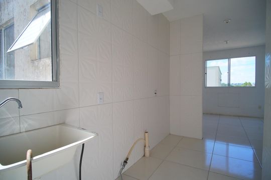 Cozinha de apartamento à venda com 2 quartos, 40m² em Santos Dumont, São Leopoldo