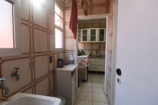 Área de Serviço de apartamento para alugar com 2 quartos, 100m² em Jardim Tres Marias, Guarujá