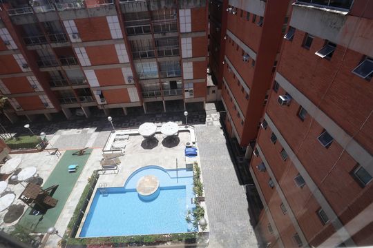 Vista de apartamento para alugar com 2 quartos, 100m² em Jardim Tres Marias, Guarujá