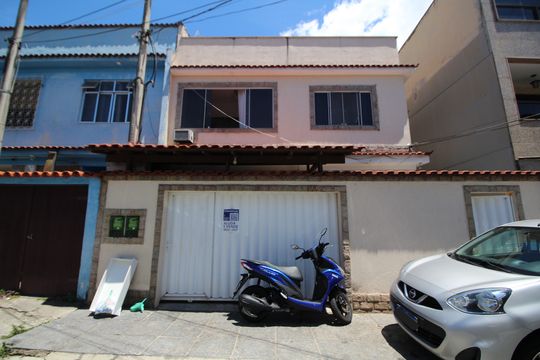 Fachada  de casa de condomínio à venda com 3 quartos, 150m² em Anil, Rio de Janeiro