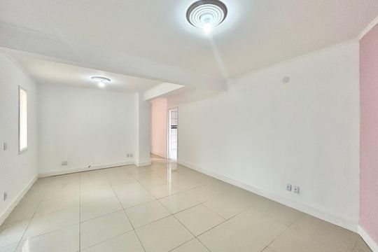 Sala de casa à venda com 4 quartos, 220m² em Jardim America, São Leopoldo