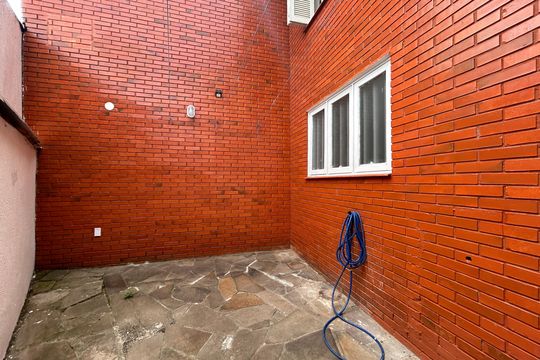 Pátio de casa à venda com 4 quartos, 220m² em Jardim America, São Leopoldo