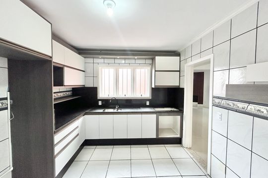 Cozinha de casa à venda com 4 quartos, 220m² em Jardim America, São Leopoldo