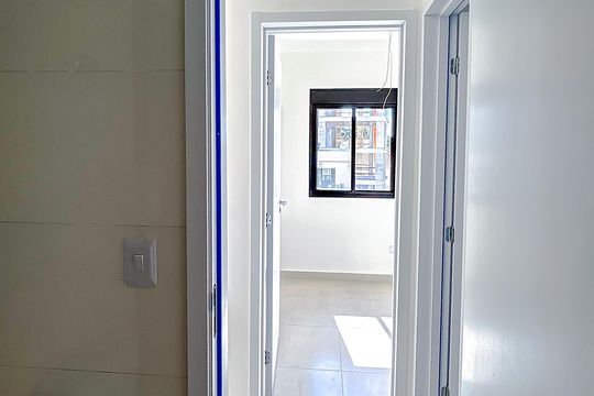 Banheiro de apartamento à venda com 2 quartos, 40m² em Vila Carrão, São Paulo