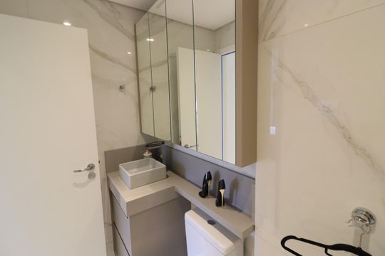 Banheiro da Suíte 1 de apartamento à venda com 2 quartos, 63m² em Centro, Osasco