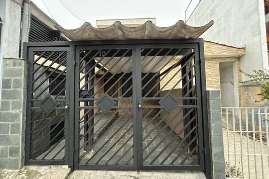Casa à venda com 2 quartos, 120m² em Vila Gomes Cardim, São Paulo