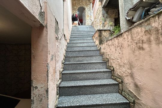 Esacda  de casa para alugar com 2 quartos, 90m² em Vila Valqueire, Rio de Janeiro