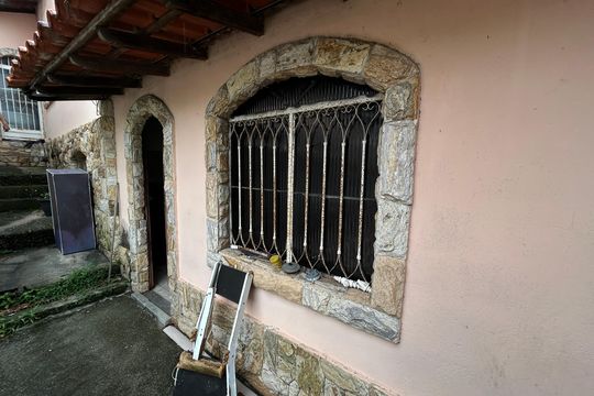 Fachada casa 2 de casa para alugar com 2 quartos, 90m² em Vila Valqueire, Rio de Janeiro