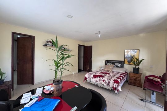 Sala / Quarto de casa à venda com 2 quartos, 5000m² em Vargem Grande, Rio de Janeiro