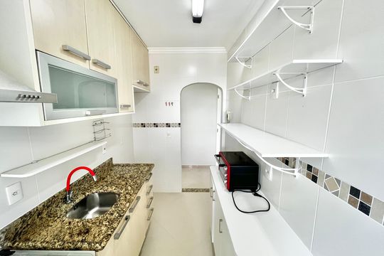 Cozinha de apartamento para alugar com 2 quartos, 52m² em Limão, São Paulo