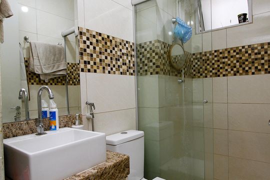 Banheiro Social de apartamento à venda com 2 quartos, 90m² em Camargos, Belo Horizonte