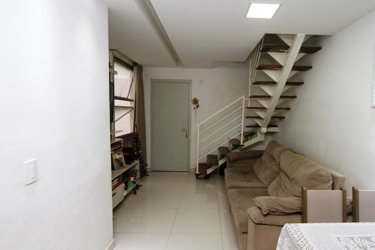 Sala de apartamento à venda com 2 quartos, 90m² em Camargos, Belo Horizonte