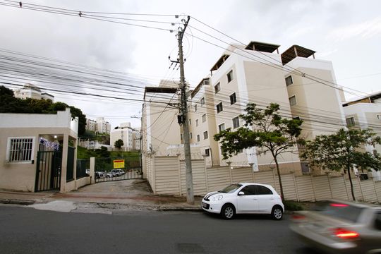 Fachada de apartamento à venda com 2 quartos, 90m² em Camargos, Belo Horizonte