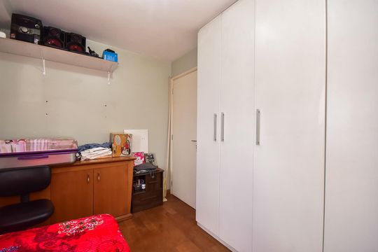 Quarto 1 de apartamento à venda com 2 quartos, 56m² em Vila Sonia do Taboao, Taboão da Serra