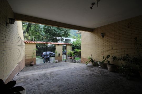 Garagem de casa de condomínio à venda com 4 quartos, 392m² em Jacarepaguá, Rio de Janeiro