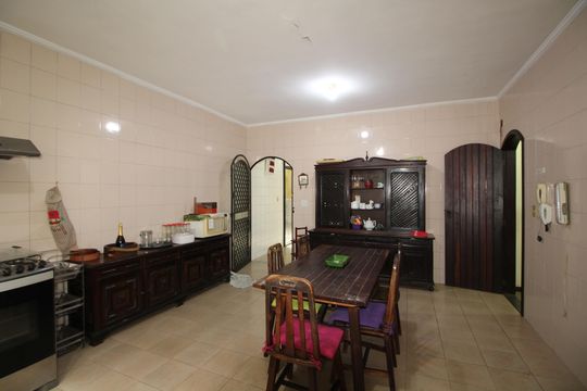 Cozinha de casa de condomínio à venda com 4 quartos, 392m² em Jacarepaguá, Rio de Janeiro