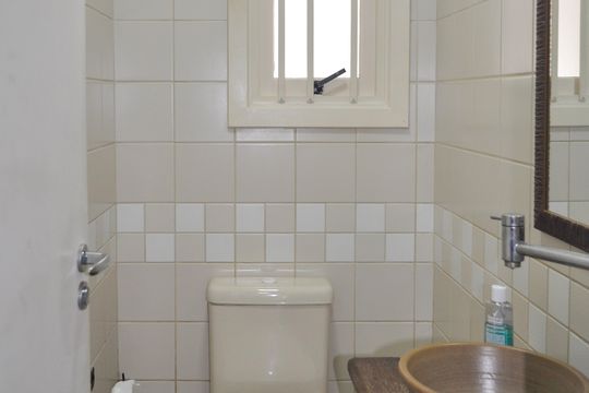 Casa de Condomínio à venda com 4 quartos, 133m² em Teresópolis, Porto Alegre