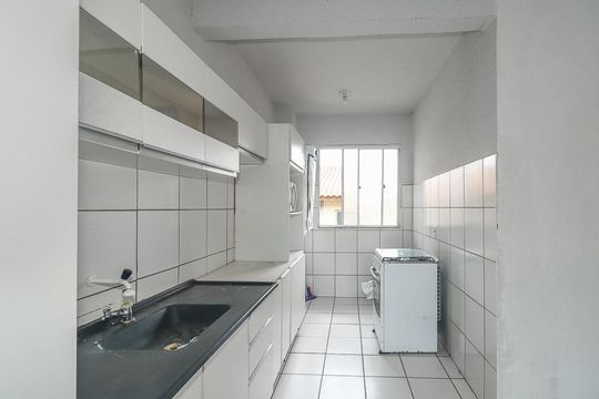 Cozinha de apartamento à venda com 2 quartos, 53m² em Santa Rosa de Lima, Porto Alegre