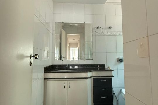 banho de apartamento à venda com 3 quartos, 175m² em Serra, Belo Horizonte
