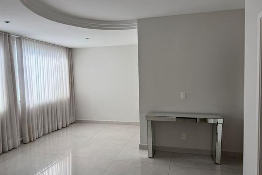 sala  de apartamento à venda com 3 quartos, 175m² em Serra, Belo Horizonte