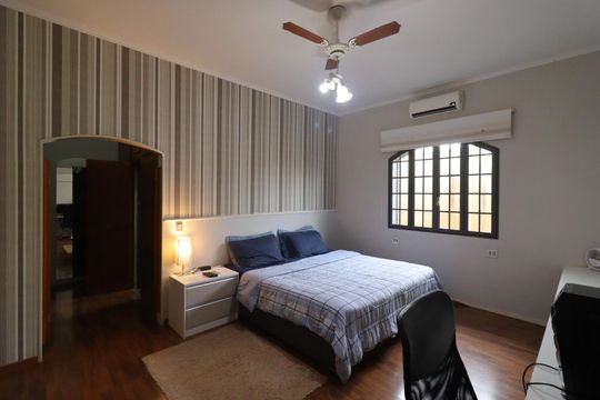 Suíte 3 de casa para alugar com 5 quartos, 900m² em Ribeirânia, Ribeirão Preto