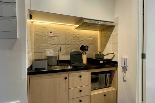 Cozinha de kitnet/studio para alugar com 1 quarto, 20m² em Cerqueira César, São Paulo