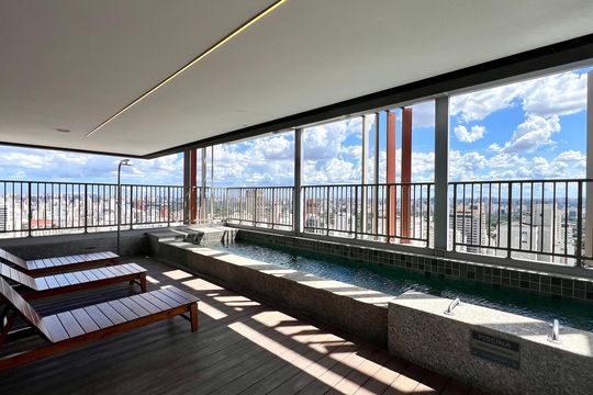 Piscina de kitnet/studio para alugar com 1 quarto, 20m² em Cerqueira César, São Paulo