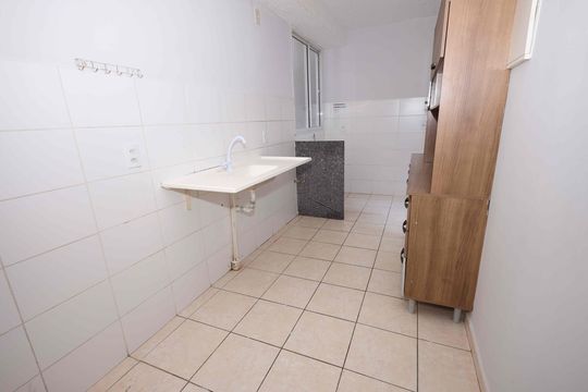 Cozinha de apartamento para alugar com 2 quartos, 46m² em Setor Andreia, Goiânia