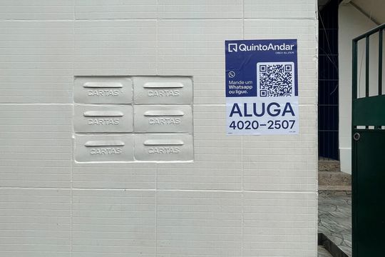 Fachada de casa para alugar com 1 quarto, 42m² em Parque Lafaiete, Duque de Caxias